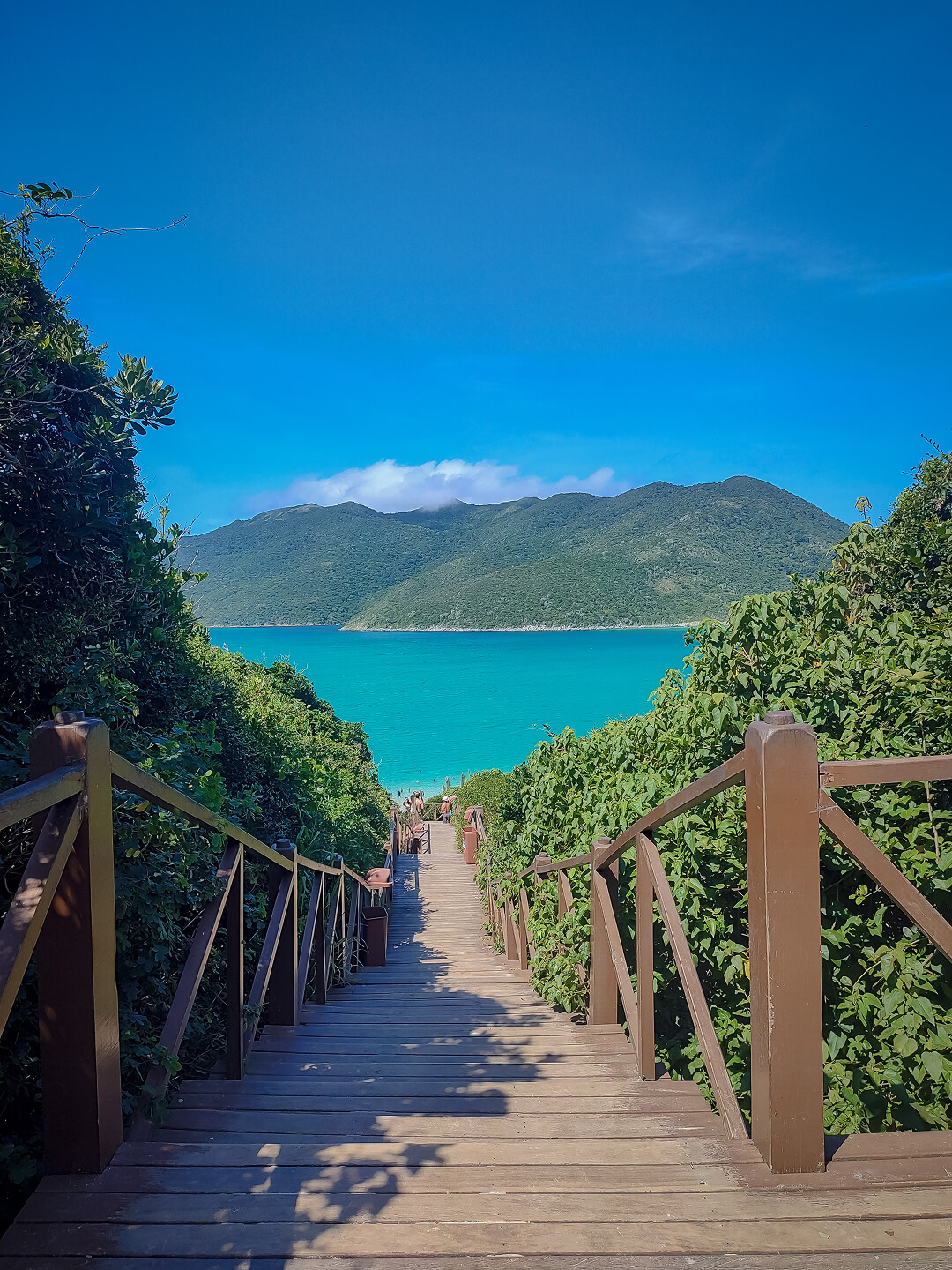 Foto da escadaria das Prainhas do Pontal do Atalaia